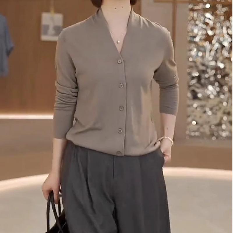 ニット カーディガン レディース 長袖 春 秋 大きいサイズ ゆったり Ｖネック トップス カットソー 接触冷感 着痩せ かわいい カジュアル スタイル 韓国風 ファッション 通勤 通学 オフィス 普段使い