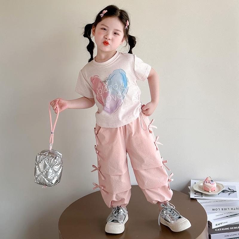 子供服 ガールズ 半袖Tシャツ & ワークパンツ セットアップ 薄手 春夏 カジュアル かわいい ハート柄 ピンク系 グリーン系
