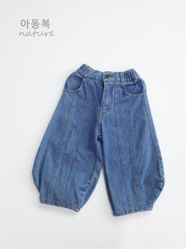 子供服 ジーンズ 子供 女児 パンツ デニムパンツ 無地 韓国風 カジュアル 男児 ブルマパンツ 綿 春秋 9分丈 伸縮性 ウエストゴム かわいい
