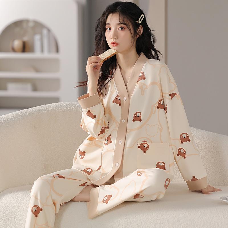 パジャマ レディース 春夏 長袖 ルームウェア 上下セット 薄手 Vネック かわいい 涼しい 快適 部屋着 寝間着 リラックスウェア 普段使い ポリエステル 4,924円