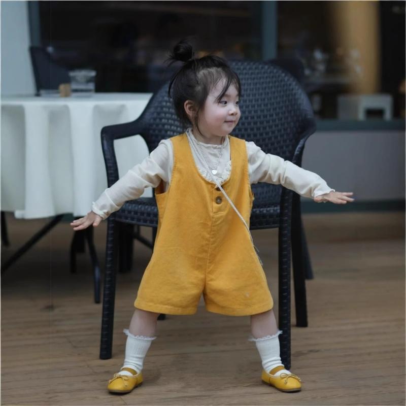 キッズ 女の子 パンツセット 春秋物 上下セット コーデュロイ ショートパンツ サロペット ベージュトップス