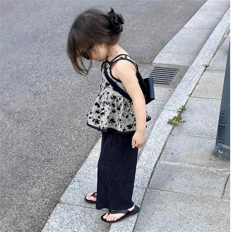 子供用セットアップ 女の子 夏服 韓国風 花柄 ノースリーブ トップス ワイドレッグパンツ 上下セット 綿 柔らかい かわいい ガールズ カジュアル 普段着