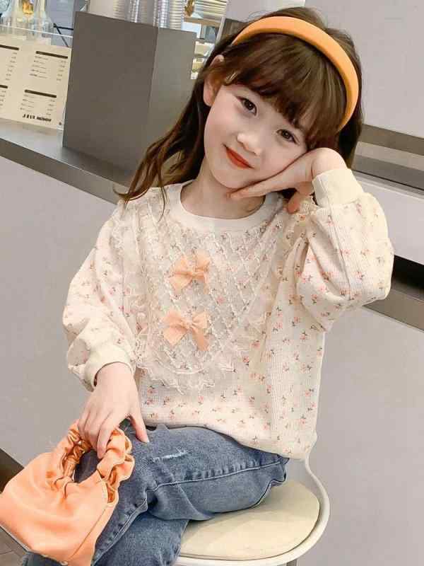 キッズ ガールズ スウェット 春秋 長袖 花柄 蝶結び レース かわいい おしゃれ 普段使い 通学 発表会 オレンジ色 緑色