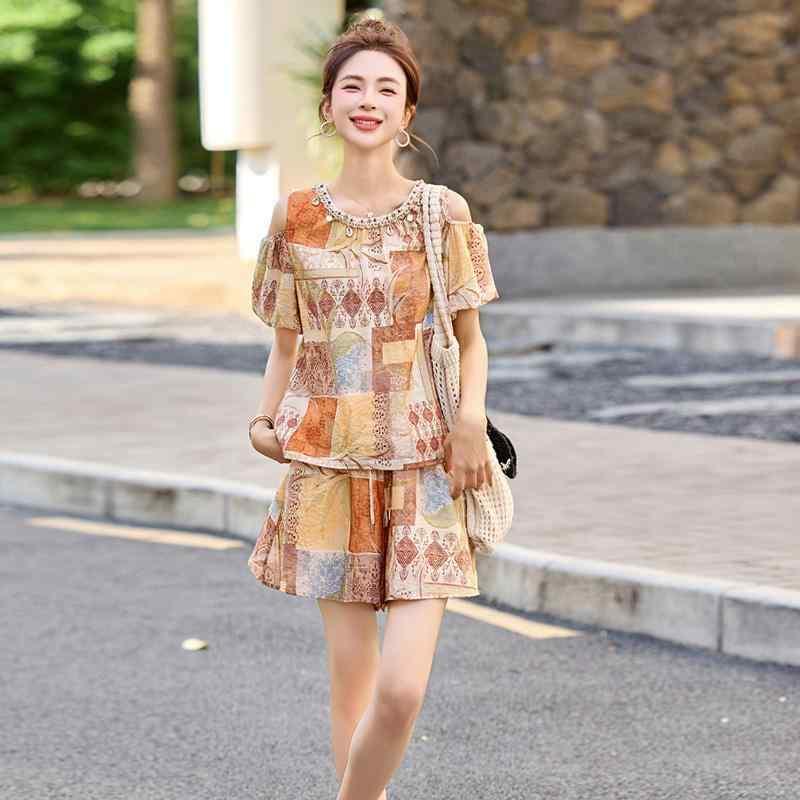 レディース 短パン セットアップ 春夏 印花 切り替え 肩出し トップス 短パン セット ?? 混紡 接触冷感 軽量 吸湿速乾 気質 優雅 御姐風 休暇 リゾート スタイル 私服 普段使い 通勤用 緑 ベージュ 系 S M L XL XXL