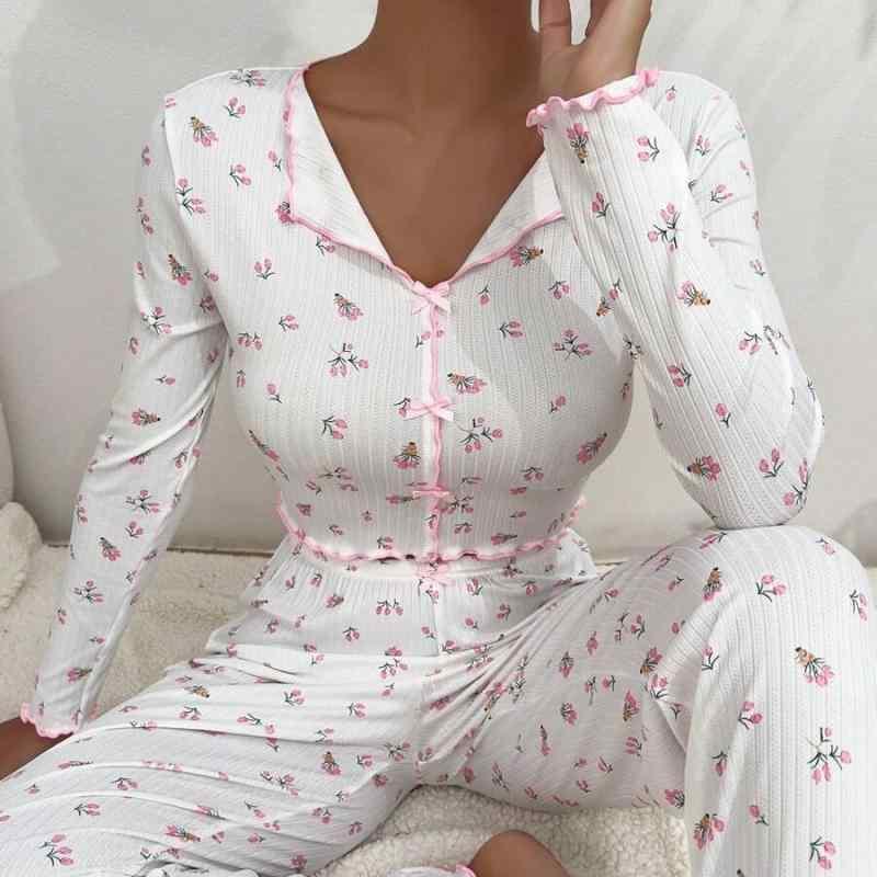 パジャマセット 女性用 長袖 フラップカラーボウタイ ロールアップ ロングパンツ ホームウェア 透気性 弾力 快適 接触冷感 再生繊維 中厚 ルーズフィット ホワイト ブラック グレー ピンク 通年 普段使い 授乳対応 軽量 伸縮性 吸湿速乾 ルームウェ