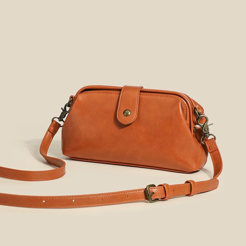 ミニ ショルダーバッグ 女性用 迷・胃 携帯 ケース 赤 黒 ブラウン コーヒー ブラウン PU レザー 楕円形 ジッパー ロック ソフト シングル ストラップ 街頭 ファッション 日常 コーディネート トレンド スタイル コンパクト ポーチ