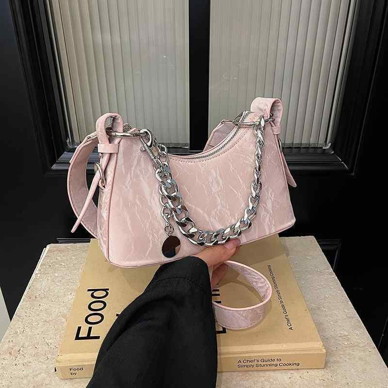 ショルダーバッグ 女性用 春夏 かわいい シンプル ジャオジーパース 斜めがけ チェーン ストラップ PU素材 軽量 中間硬さ 横型方形 ジップ開閉 立体ポケット 都市スタイル 日常使い 通勤 普段使い ピンク系 ブラック ホワイト 吸湿速乾 伸縮性 ビ