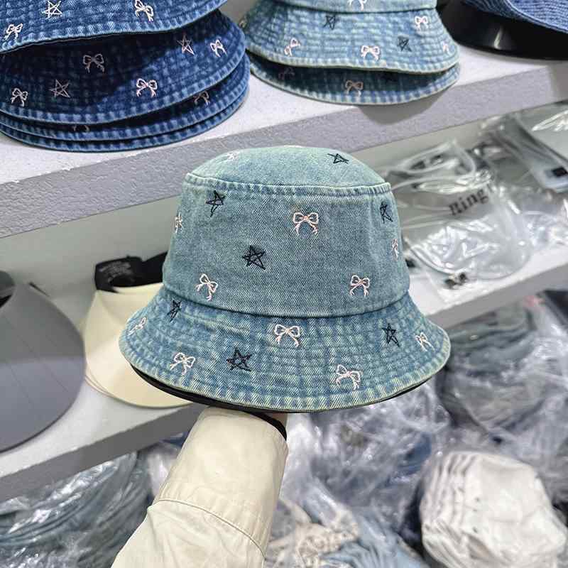 レディース 牛仔 漁夫帽 バケットハット 春夏 蝶結 リボン 刺繍 デニム コットン 素材 透気性 防晒 遮陽 大つば 平頂 ライトブルー ダークブルー ミッドブルー 頭囲 54-60cm 調整可能 かわいい 百搭 コーディネート 日常使い 軽量 吸湿速 4,404円