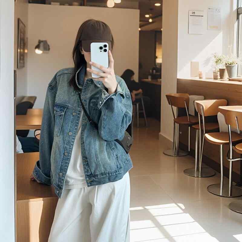 コート 女性用 韓国風 レトロ デニムジャケット 春夏 ワイドシルエット ゆったり デイリー カジュアル トップス 長袖 ポロカラー 水洗加工 ウォッシュド 加工 コットン混 ストレッチ ライトウェイト ブルー ライトブルー ビンテージ スタイル 私服