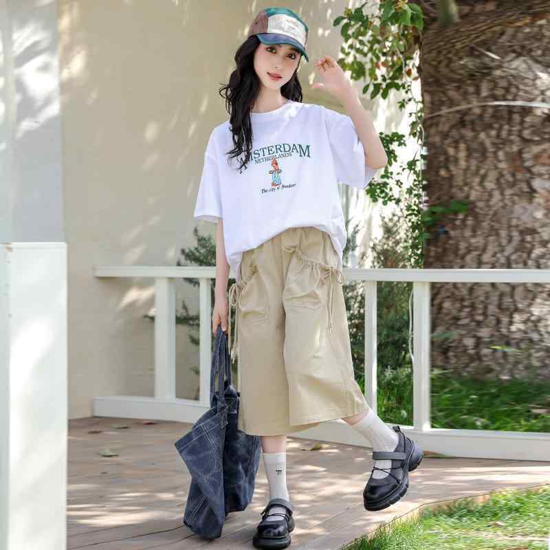 女児 夏用 トップス 七分パンツ セット かわいい 子供服 韓版 プリント コットン 綿素材 柔らかい 生地 短袖 セットアップ レディースキッズ ミッドトゥビッグ サイズ 白色 杏色 アイボリー カラーバリエ 夏服 普段使い 遊び着 吸湿速乾 伸縮性