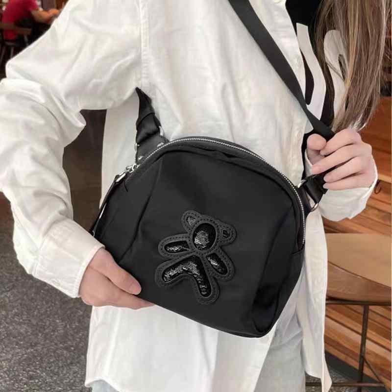 ベイシェルバッグ かわいい 女性用 軽量 単肩 斜めがけ バッグ リュックサック 牛津布 ポリエステル 再生繊維 横型 方形 ソフト ケース ラッキーアイテム セール 春夏 日常 コーディネート ショルダーバッグ 大容量 キャンバス トート クラッチ ミ