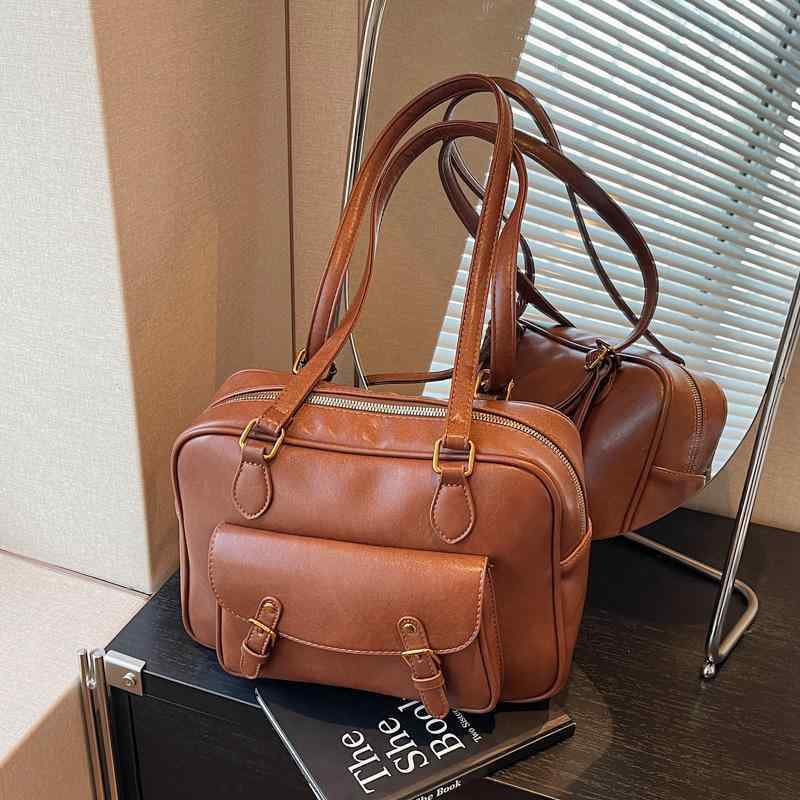 トートバッグ 女性用 秋冬 カジュアル デイリー 普段使い 大容量 肩掛け バックパック 縦型 スクエア 形状 ミディアム サイズ PU素材 ポリエステル 裏地 ソフト 硬度 ジッパー 開閉 携帯ポケット 内装 シングル ストラップ ステッチ ディテール