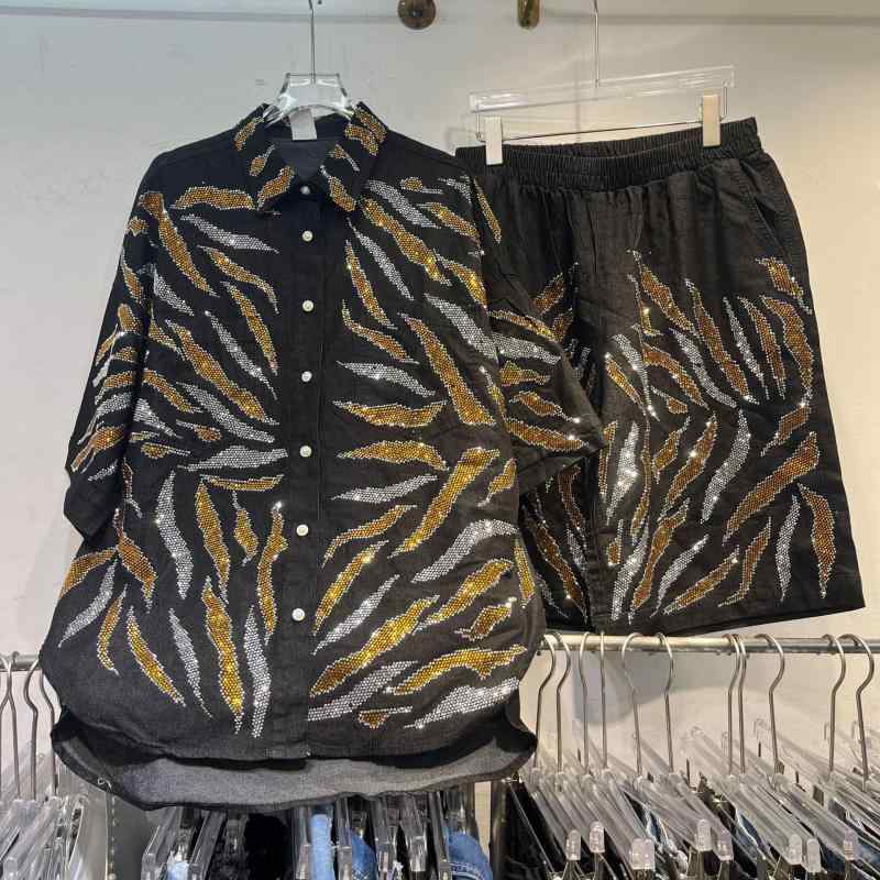 レディース 夏 セットアップ シャツ トップス ショートパンツ デニム コットン 接触冷感 吸湿速乾 軽量 伸縮性 街頭 カジュアル セクシー 甘辛 ミックス スタイル セット 半袖 膝上丈 ブルー ピンク ブラック アイボリー ベーシック トレンド フ