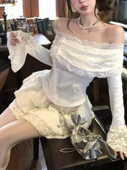 レディース 半袖 トップス セット スカート セット かわいい 甘辛 スタイル レース ワンショルダー フィット フレンチ ケーキ スカート 短め スリム デザイン プリント 柄 ポリエステル 素材 気質 優雅 私服 セット 気軽 コーディネート 春夏