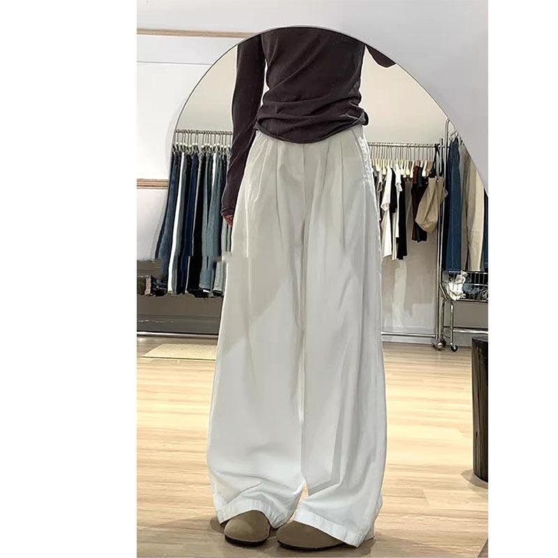 ワイドパンツ 女性用 秋冬 コットン デニム ホワイト ハイウエスト プリーツ加工 フレア ロング丈 ゆったり 直筒 落ち感 長め 裾広がり 通勤 普段使い 気質 スタイル 厚手 中厚 無弾性 快適 リラックス ジッパー ボタン ポケット 複数
