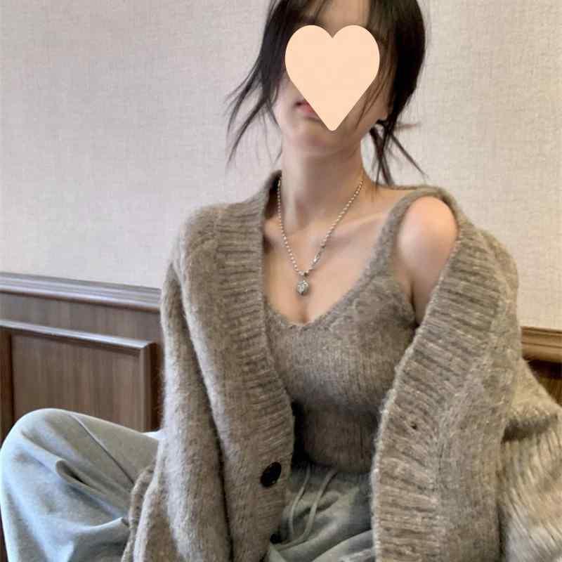 レディース ニット セット 秋冬 女性用 ゆったり ルーズ ニット ロングカーディガン キャミソール タンクトップ ソフト ウール調 ブラウン グリーン 通勤 普段使い 快適 伸縮性 接触冷感 再生繊維 長袖 気質 スタイル ゆったりシルエット コージー