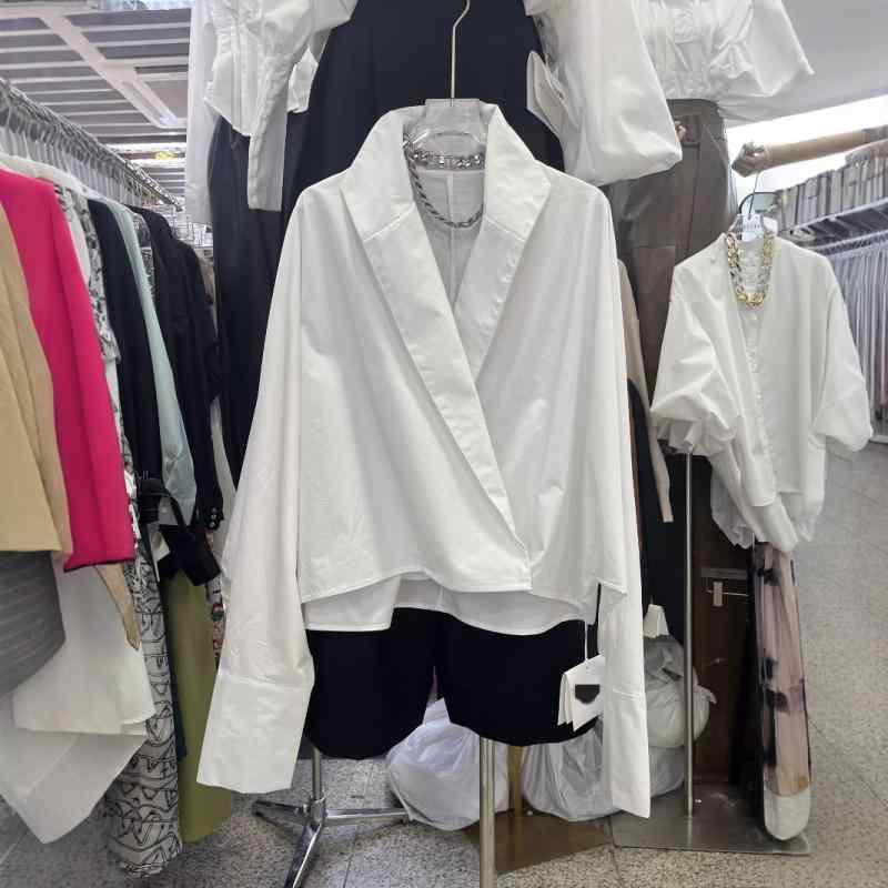 シャツ レディース 泡泡袖 長袖 西装領 収腰 修身 デザイン 白色 ブラック 夏季 純色 文?復古 スタイル 休?風 个性街頭 ファッション トップス 軽量 伸縮性 吸湿速乾 通勤用 普段使い ビッグシルエット Vネック