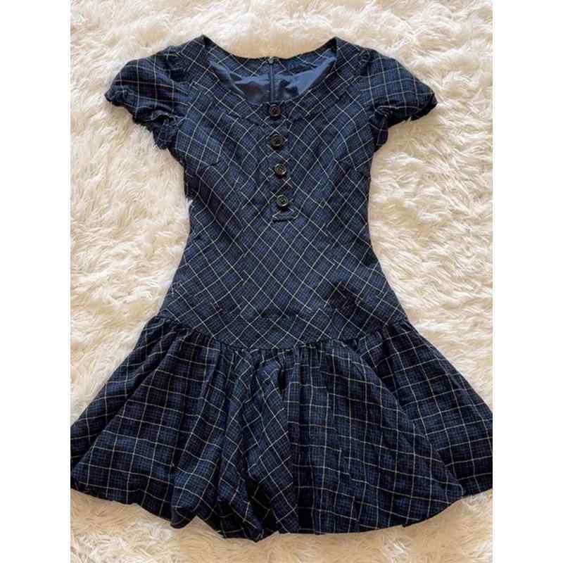 ワンピース 女性用 フレンチスタイル Vネック 泡泡袖 メッシュ コットン 切り替え 短袖 斜肩 花苞スカート 収腰 格紋柄 夏 春夏 ストリートファッション 軽量 通勤 普段使い かわいい ビッグシルエット 吸湿速乾 高級感