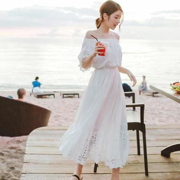 ワンピース 女性用 夏 白色 ビーチ ロング ワンピース 海辺 度假 ドレス ストラップレス ワンショルダー Aライン ロングスカート 一文字領 泡泡袖 短袖 ハイウエスト 切り替え レース 刺繍 クロシェ 透け感 軽量 快適 ストリート 潮人 スタイル