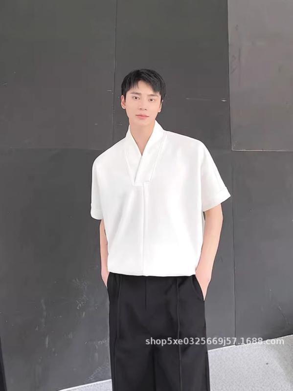 メンズ シャツ トップス 男性用 短袖 ゆったり 麻 化繊混紡 免? 接触冷感 切り替え デザイン Vネック プルオーバー 立襟 ゆったりシルエット 純色 普通厚 白色 ブラック 春夏 秋 夏 秋冬 通勤 普段使い 部屋着 軽量 伸縮性 吸湿速乾 高級感