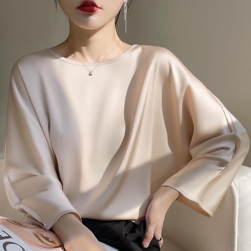 T シャツ レディース 春夏 短丈 丸首 ゆったり 九分袖 花びら袖 シルク調 再生繊維 接触冷感 吸湿速乾 香?色 豆ブルー 豆グリーン ダークグリーン ブラック 気質 通勤 普段使い 軽量 伸縮性 シンプル フレンチスタイル エレガント トップス ブ
