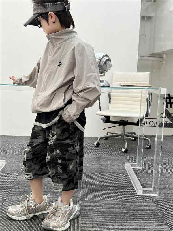 キッズ 男女兼用 春夏 防晒 アウトドア 軽量 接触冷感 ポリエステル 混紡 連帽 ジャケット トップス 刺繍 デザイン 純色 皺加工 潮 洋気 紫外線 防護 機能 グレー 系 カラー 90-160cm 対応 子供服