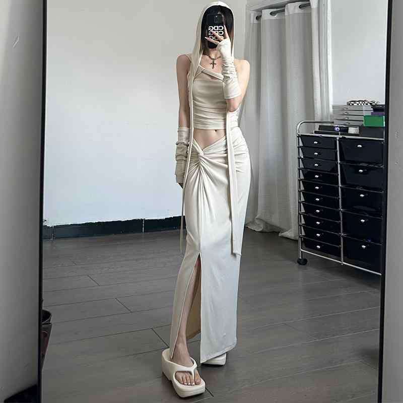 レディース 無袖 吊り帯 トップス ロング スカート セット 切り替え デザイン 露? スタイル セクシー 短め 上衣 長め 下衣 ポリエステル ポリウレタン 混紡 生地 伸縮性 あり 杏色 ブラック カラー 選択可 街頭 カジュアル 個性 ファッション 4,770円