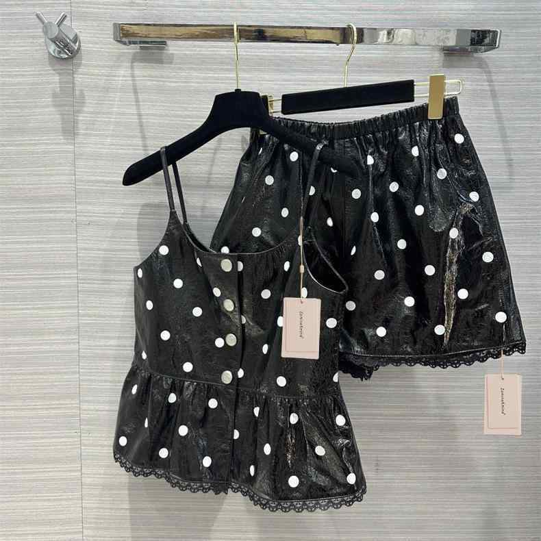 レディース 春夏 ポルカドット キャミソール トップス ショートパンツ セット コットン 素材 通勤 スタイル 気質 吸湿速乾 軽量 切り替え デザイン S M L サイズ 対応 ブラック ピンク アイボリー カラー ビッグシルエット 無袖 半袖 女性用｜イーマイショップ