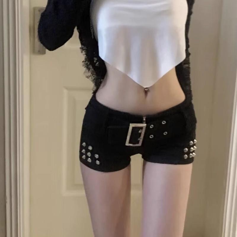 デニム レディース ホットパンツ ローライズ 黒 ストレッチ ウォッシュ加工 スキニー ショートパンツ タイト 美尻 クラッシュ ダメージ加工 y2k ファッション パンク セクシー｜イーマイショップ