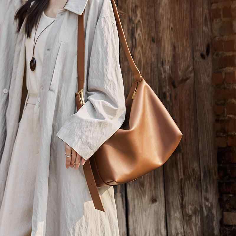 トートバッグ レディース 女性用 本革 鞄 大容量 肩掛け 斜めがけ アプリコット ブラック ブラウン キャメル 日常使い 8,186円