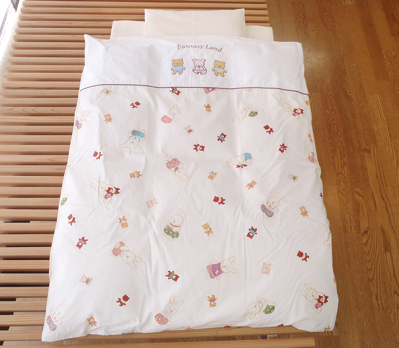 E Ofutonya Kyoto Nishikawa Mini Crib Size Down Comforter 8 Point