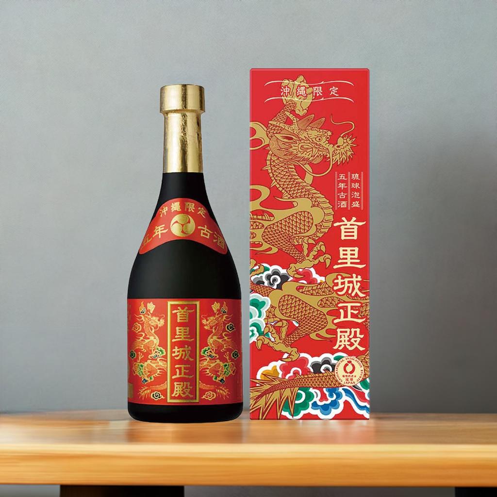 琉球泡盛 八年古酒 首里城正殿720ml　/徳之島産BLACK AMAMI 八年古酒 首里城正殿 黒 | JTBショッピング
