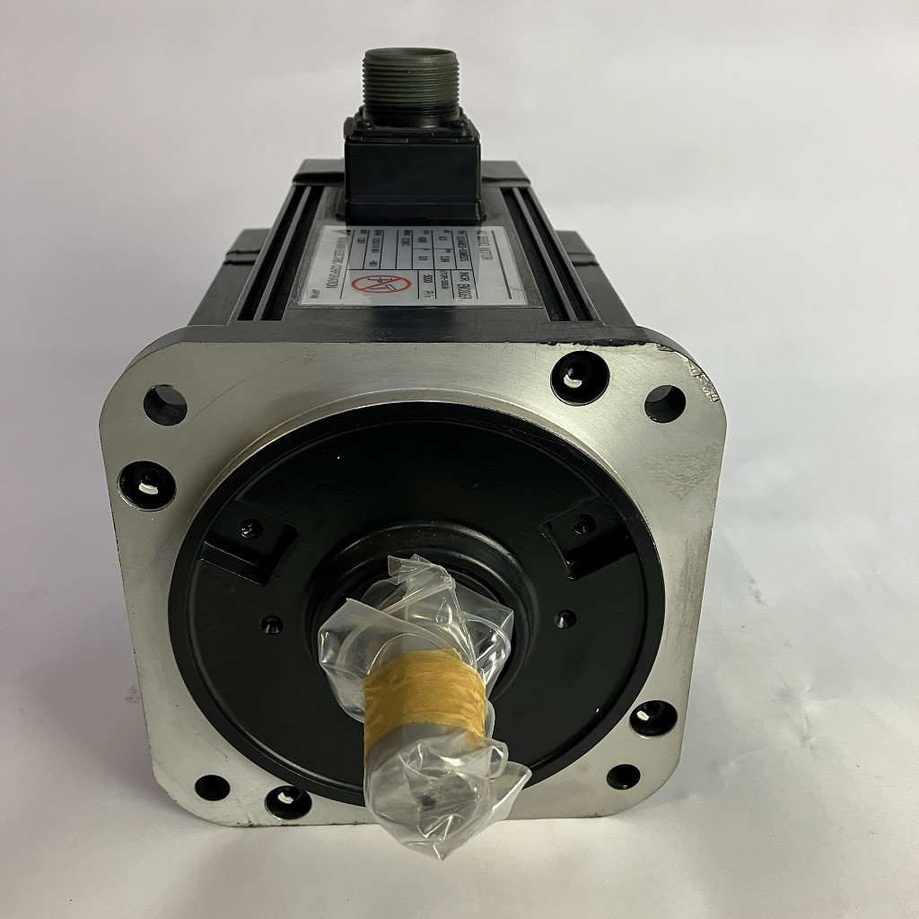 Yaskawa　ACサーボモータ　USAMED-03MB2S｜e-Spares 店