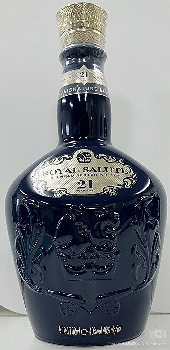  SALUTE ロイヤルサルート 21年 緑ボトル 700ml【古酒】 Amazon.co.jp: [旧ラベル] ロイヤルサルート 21年 赤ボトル 40度