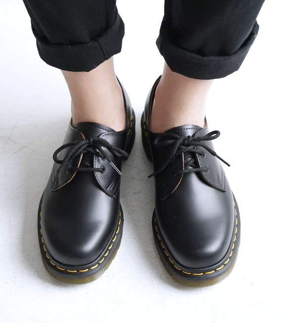 dr martens smooth black 1461