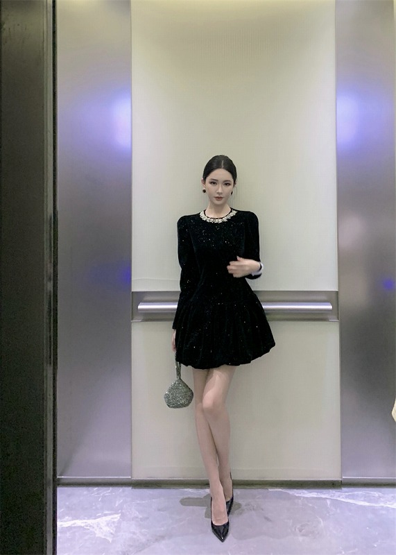 長袖ワンピース フリル 切り替え スリム 着痩せ【大きいサイズ レディース 春夏 結婚式 きれいめ タイト フォーマル 大人 上品 チュニック one-piece】