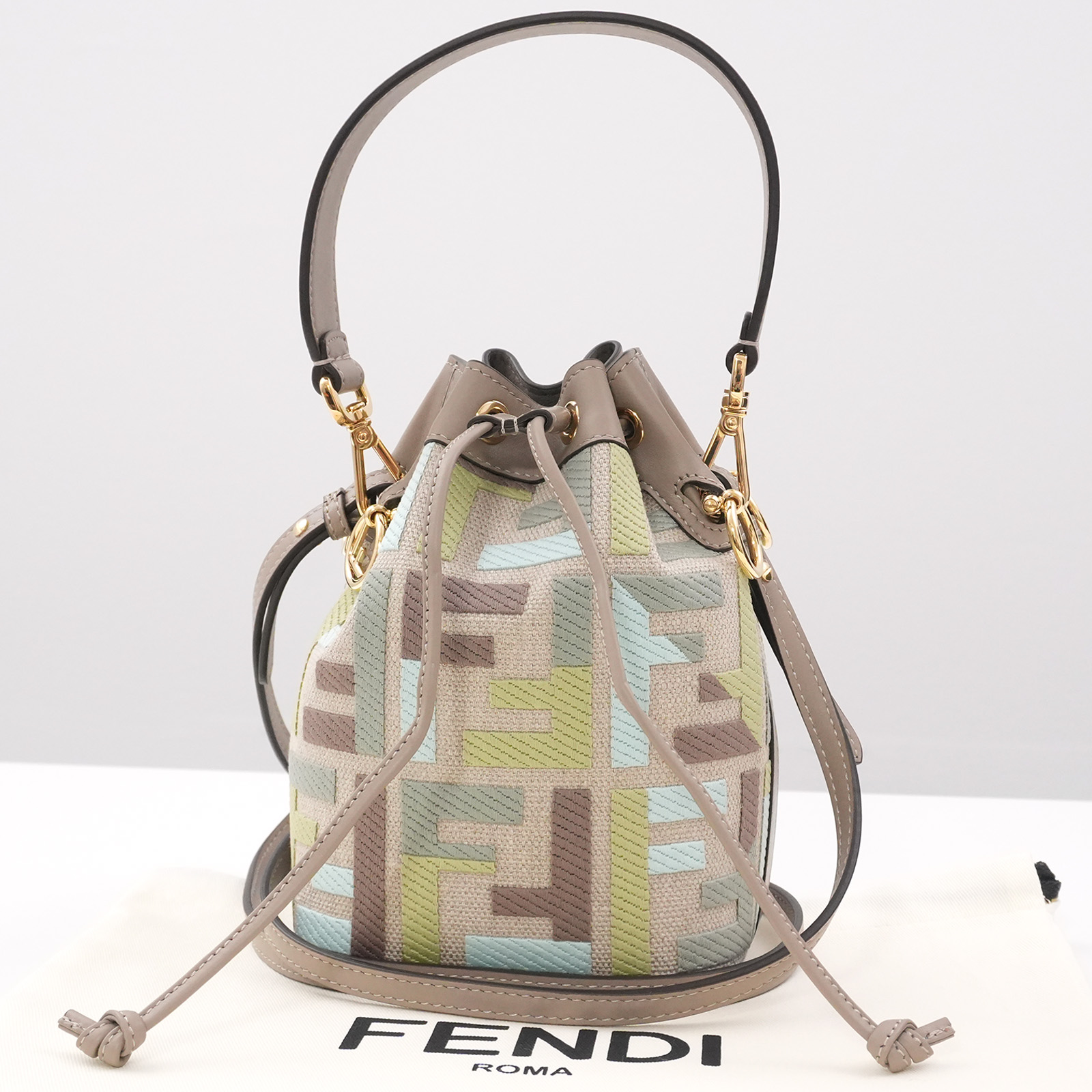 楽天市場】FENDI フェンディ ショルダーバッグ MINI MON TRESOR モン