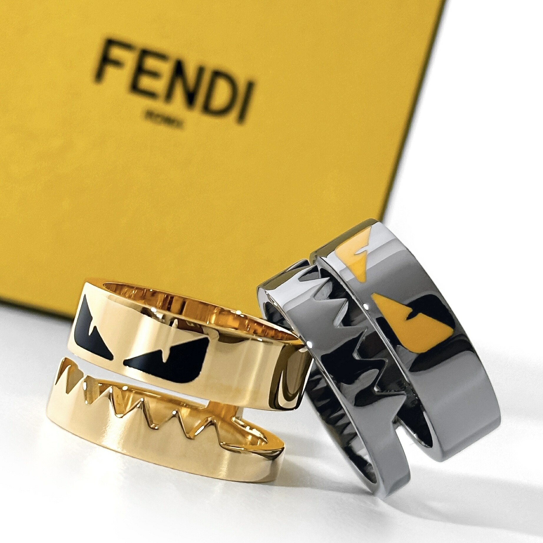 楽天市場】FENDI フェンディ 7AJ108 B09 ANELLO OCCHI BUGS
