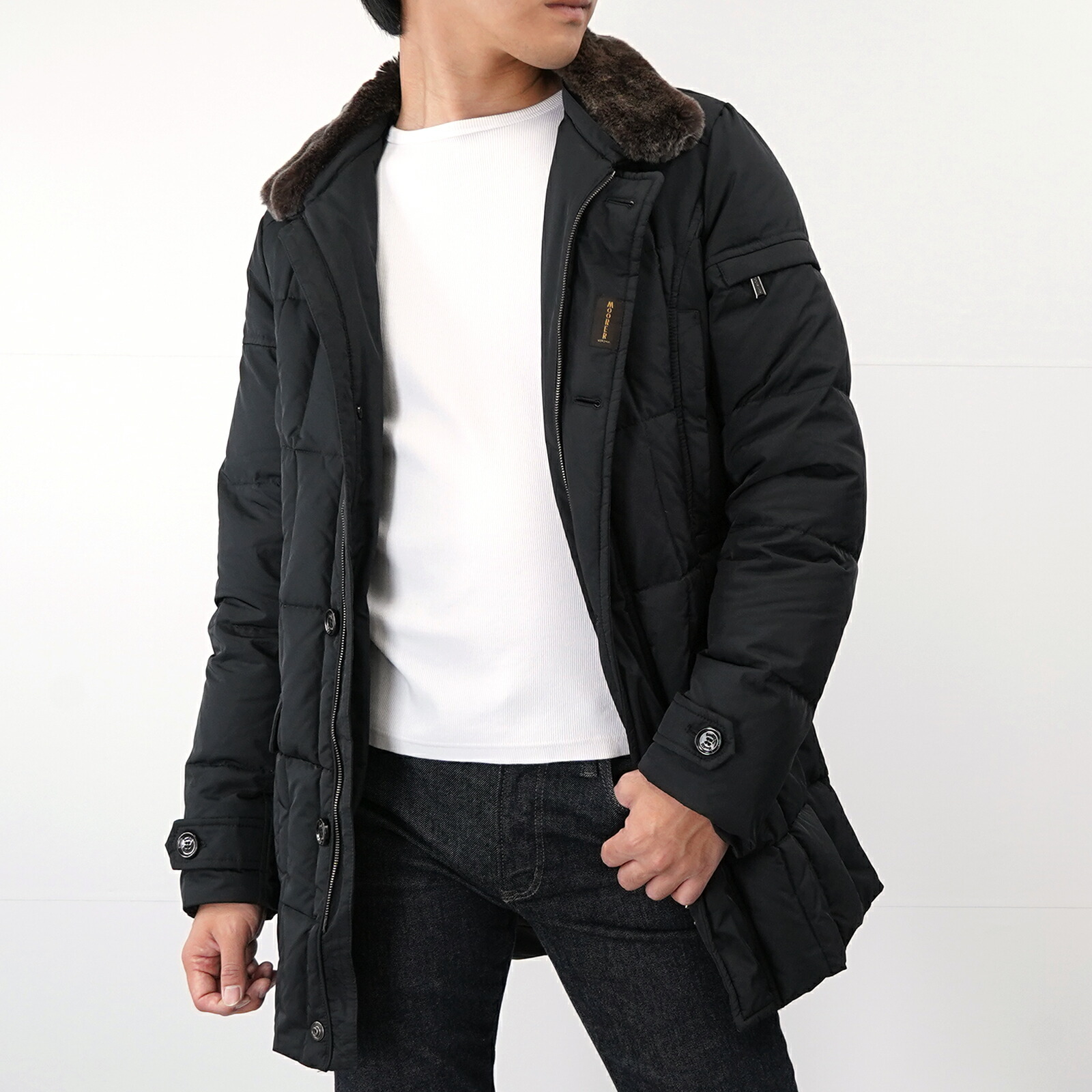 【新品同様＋】MOORER ムーレー VALENTE-KM ブラック ダウンジャケット メンズ 男性 人気 おすすめ プレゼント ロゴ【中古】