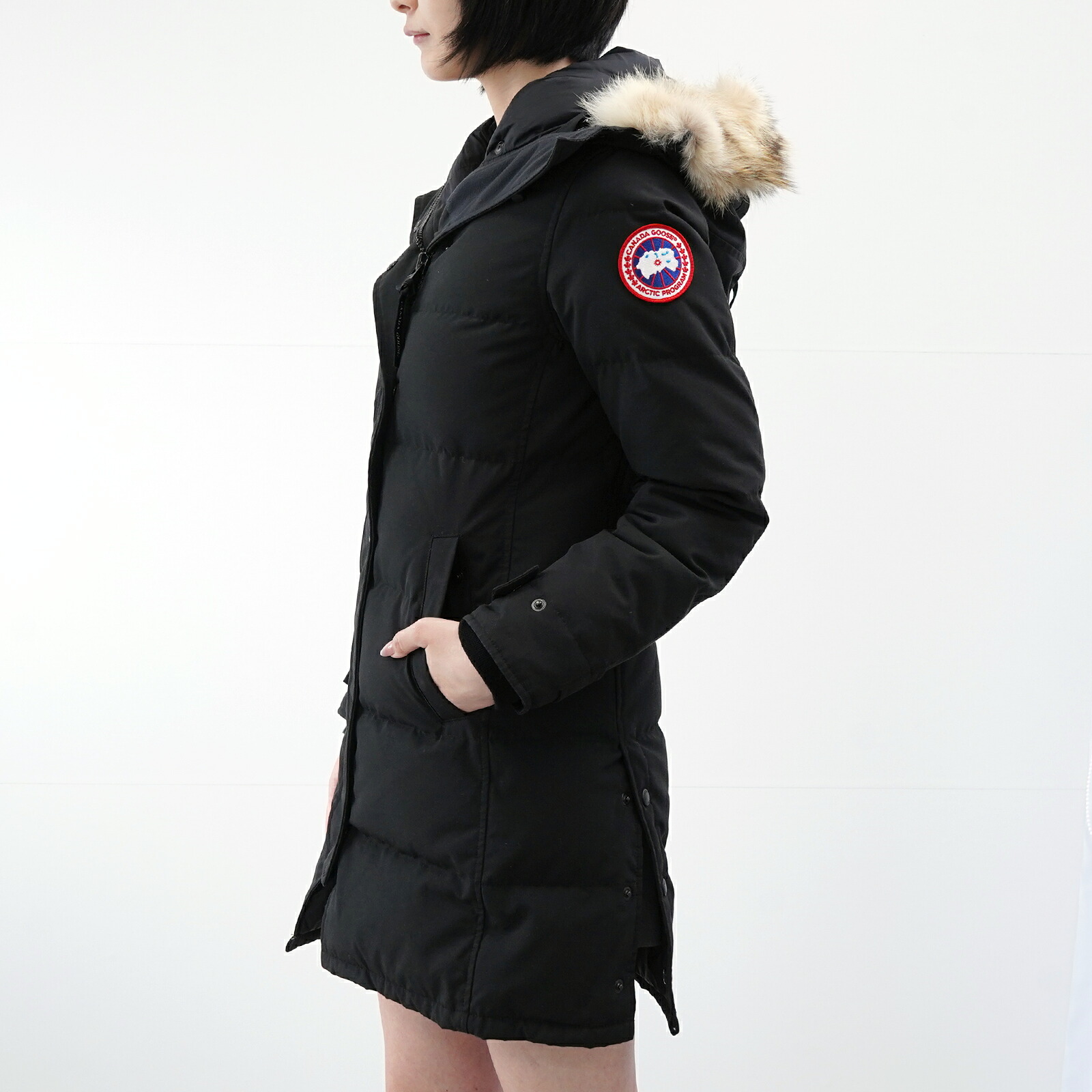 【新品同様】CANADA GOOSE カナダグース ダウンジャケット MACKENZIE PARKA マッケンジー ダウン 黒 ブラック レディース 女性 人気 おすすめ プレゼント ロゴ【中古】