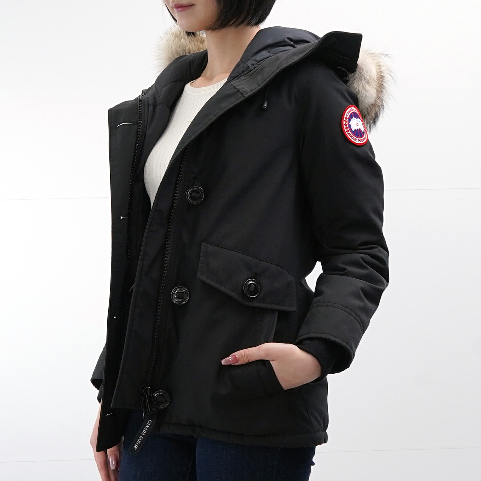 【新品同様】CANADA GOOSE カナダグース ダウン CHARLOTTE PARKA シャーロット パーカ ダウンジャケット 黒 ブラック レディース 女性 人気 おすすめ プレゼント ロゴ【中古】|EARTH BOUTIQUE