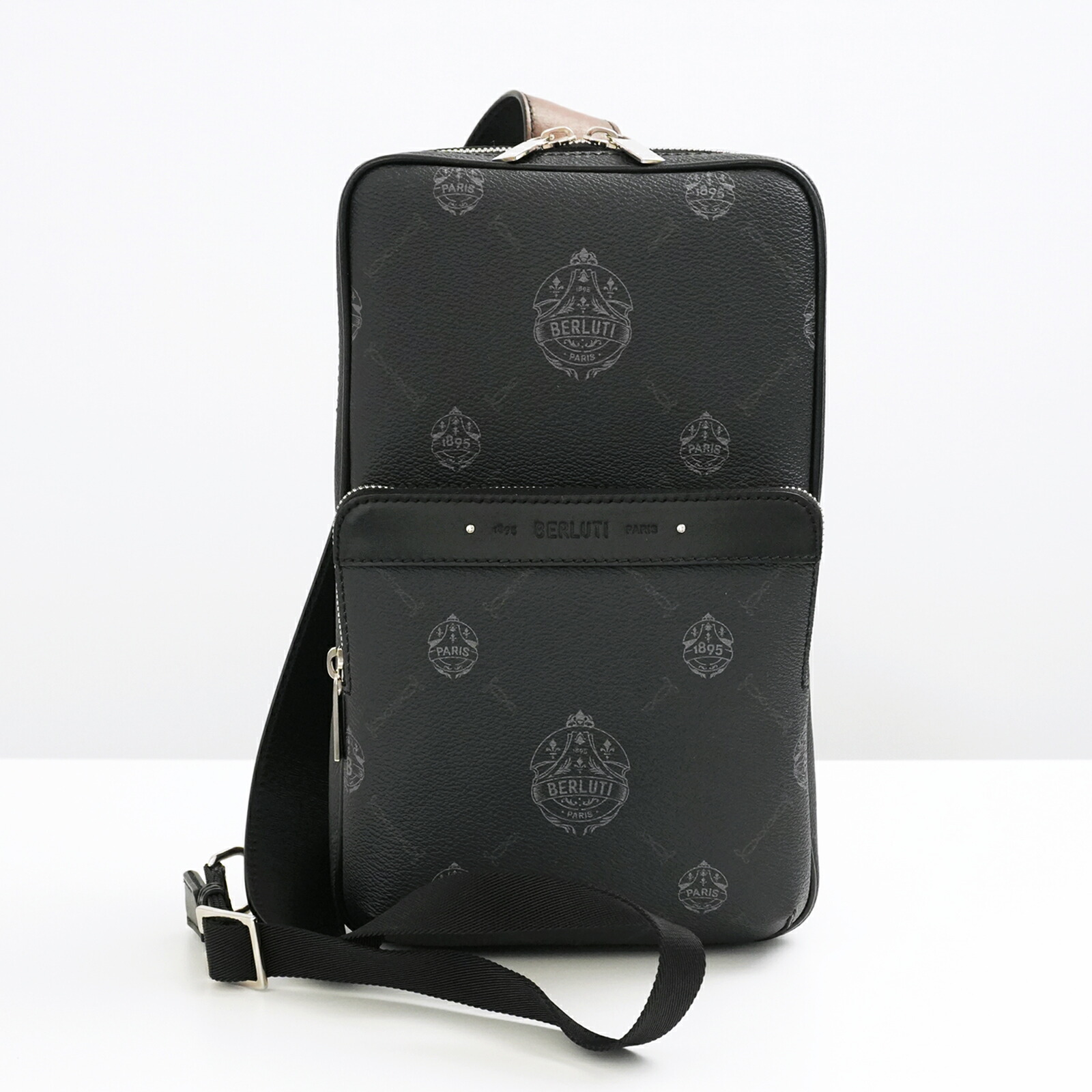 【新品同様＋】BERLUTI ベルルッティ ショルダーバッグ ディスカバリー シグネチャー ショルダー バッグ ショルダーバック バック メンズ 男性 人気 おすすめ プレゼント ロゴ【中古】