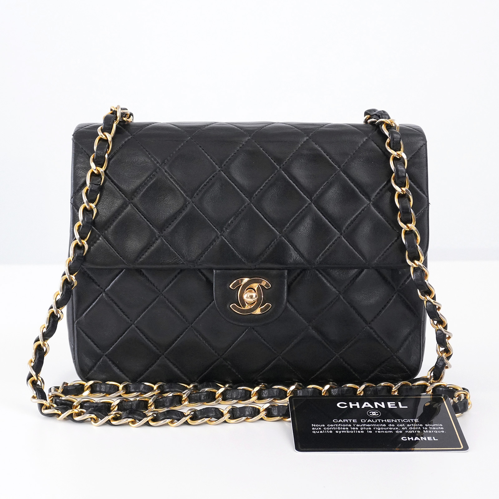 1点限定【ランク:A】CHANEL シャネル ミニ フラップ マトラッセ 20cm レディース 女性 人気 おすすめ プレゼント ロゴ【中古】