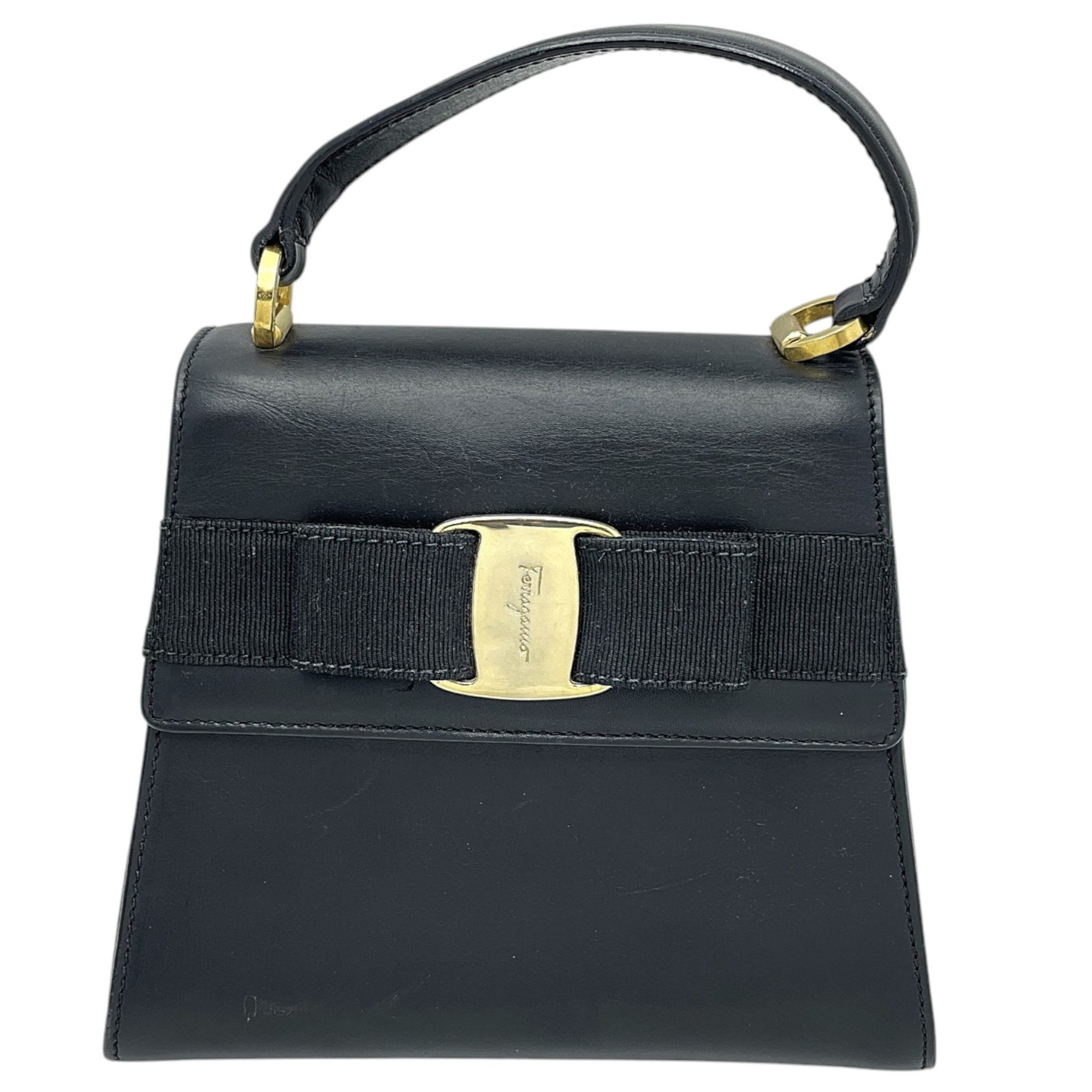 【中古】 Salvatore Ferragamo (サルヴァトーレ フェラガモ) AT-21 5677 ヴァラ ハンドバッグ レザー ブラック 黒 ゴールド金具 リボン ショルダーストラップ欠品 レディース 【USED-B】｜質屋かんてい局EC店