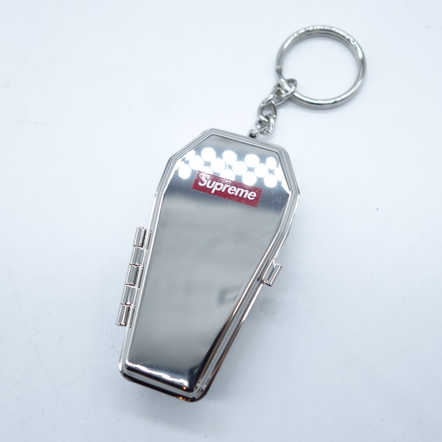 Supreme 1999年 Compass Keyholder Keychain - library.iainponorogo.ac.id