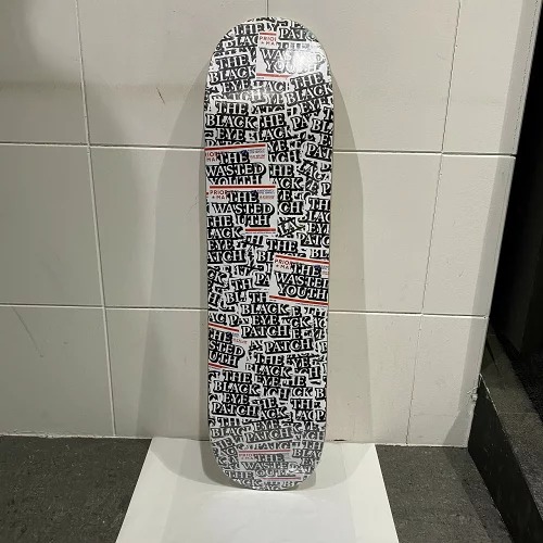 HUMAN MADE 22ss VICK SKATEBOARD DECK XX23GD00...+storksnapshots.com