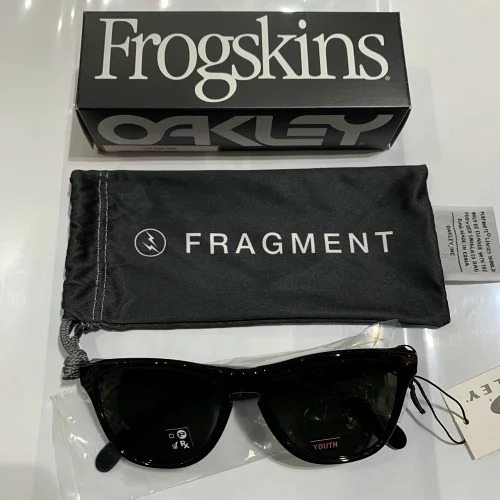 予約販売品 OAKLEY 20aw FRAGMENT FROGSKINS XS オークリー