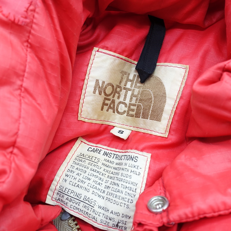 THE NORTH FACE 80s 茶ﾀｸﾞDown Jacket Red SIZE-S ノースフェイス ダウンジャケットレッド  大名店【中古】｜union3 楽天市場店