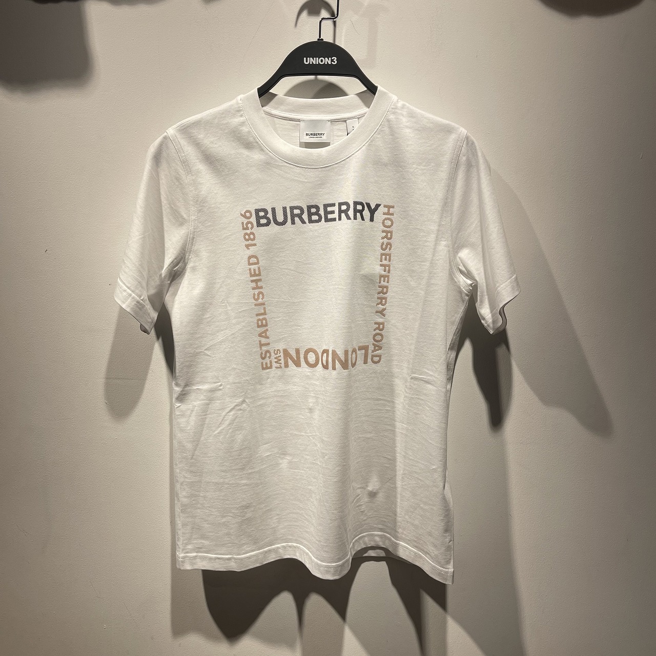 美品　Burberry バーバリー ロンドン Tシャツ resize_image.php?image=