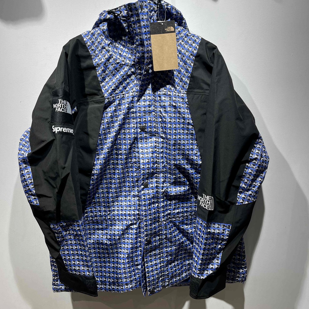 一流の品質 SUPREME 21ss THE NORTH FACE STUDDED MOUNTAIN LIGHT